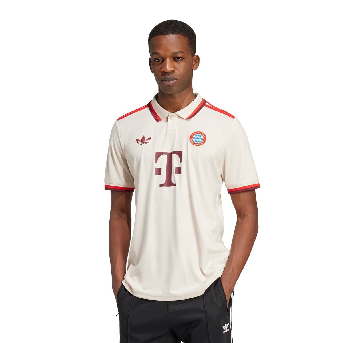 Bayern Múnich Tercera 24/25 3